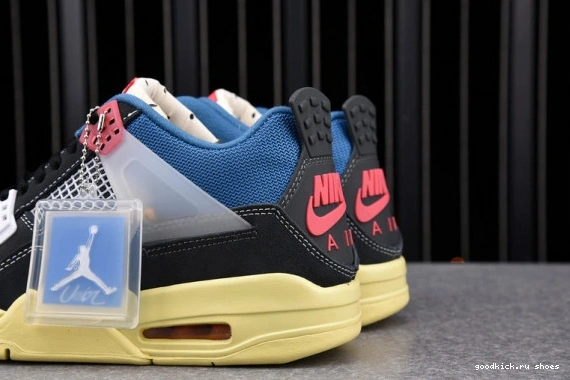 DC9533-001 Jordan Noir 4 Retro Off DC9533-001 Union AIR 0320